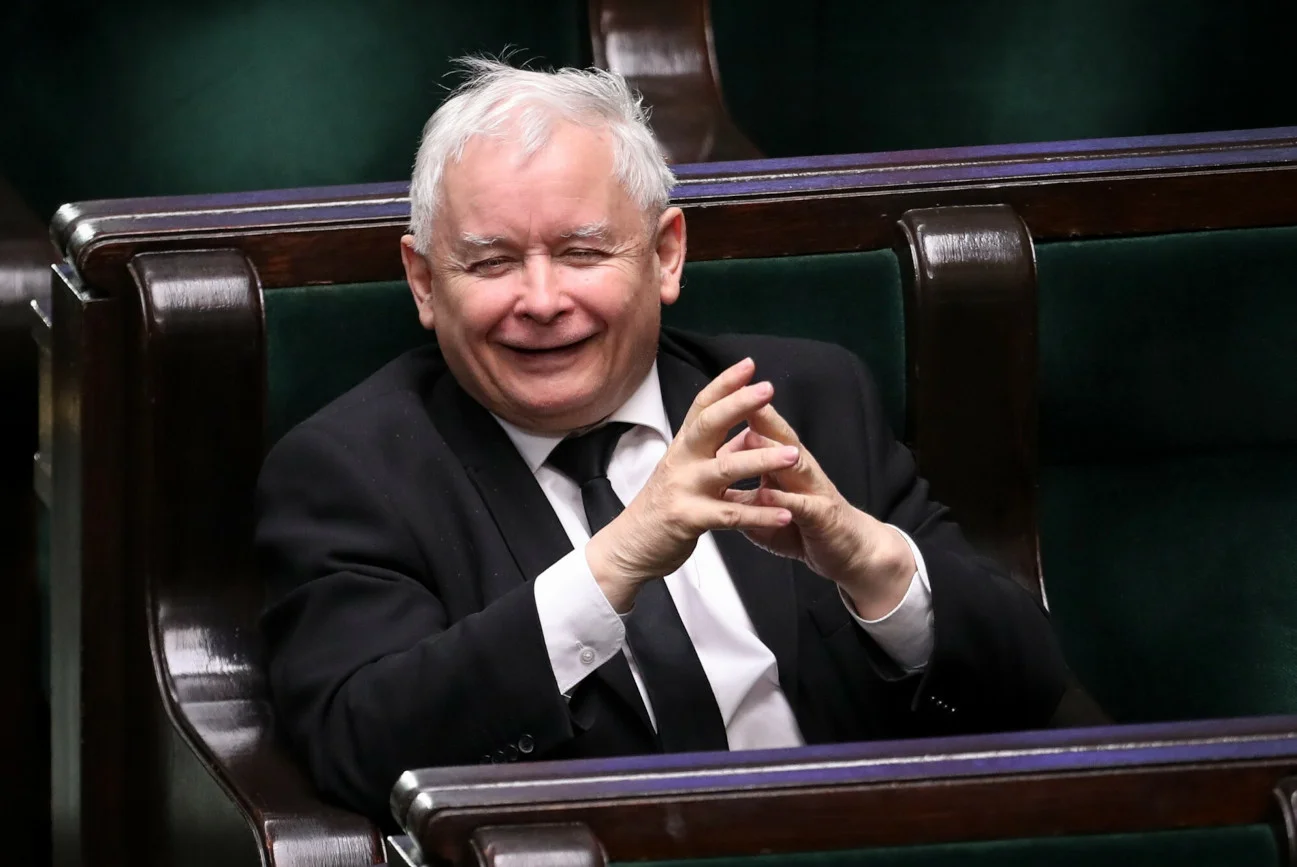 Kolejny zaskakujący sondaż dla PiS. Słupki poparcia stabilne jak nigdy