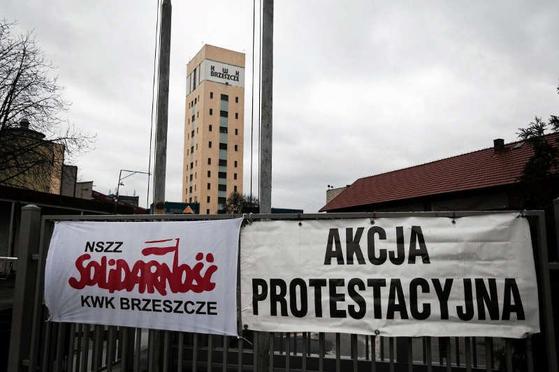 Związki zawodowe chcą obalać zarządy spółek, robić dym i walczyć o przywileje. Kto będzie następny po Kompanii Węglowej i JSW?
