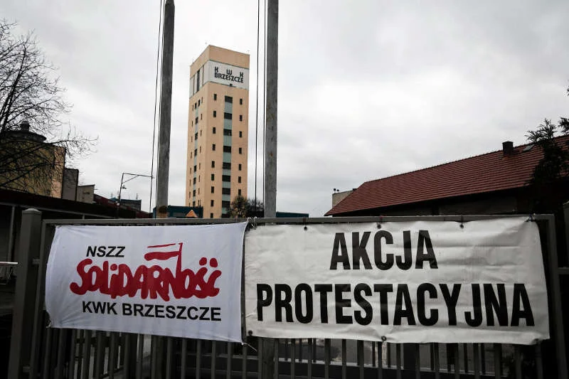Związki zawodowe chcą obalać zarządy spółek, robić dym i walczyć o przywileje. Kto będzie następny po Kompanii Węglowej i JSW?