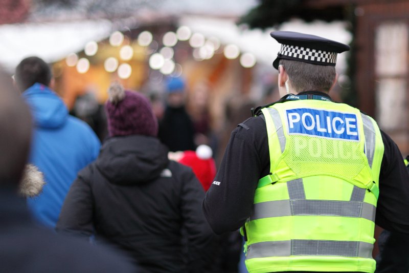 Policjant z miejscowości Hull został zwolniony z powodu swojego agresywnego zachowania wobec polskiego ochroniarza.