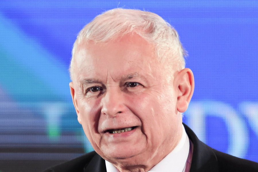 Jarosław Kaczyński zapowiada stworzenie machiny, która będzie bronić prawdy o obozach zagłady w Polsce.