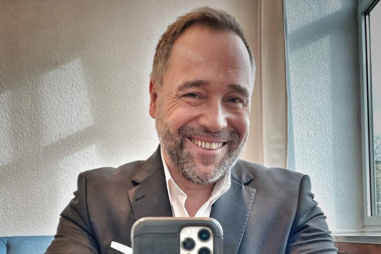 Łukasz Nowicki zaskoczył swoich fanów. Opublikował zdjęcie sprzed 11 lat