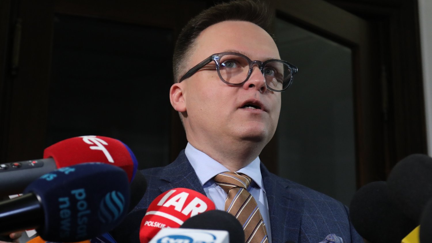 Szymon Hołownia za chwilę może zostać sam. Kolejna rezygnacja w Polsce 2050 Szymon Hołownia