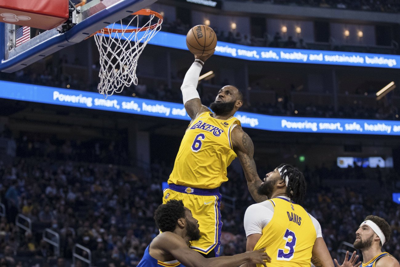 LeBron James został najlepszym strzelcem w historii koszykarskie NBA. Wyprzedził Kareema Abdula-Jabbara.