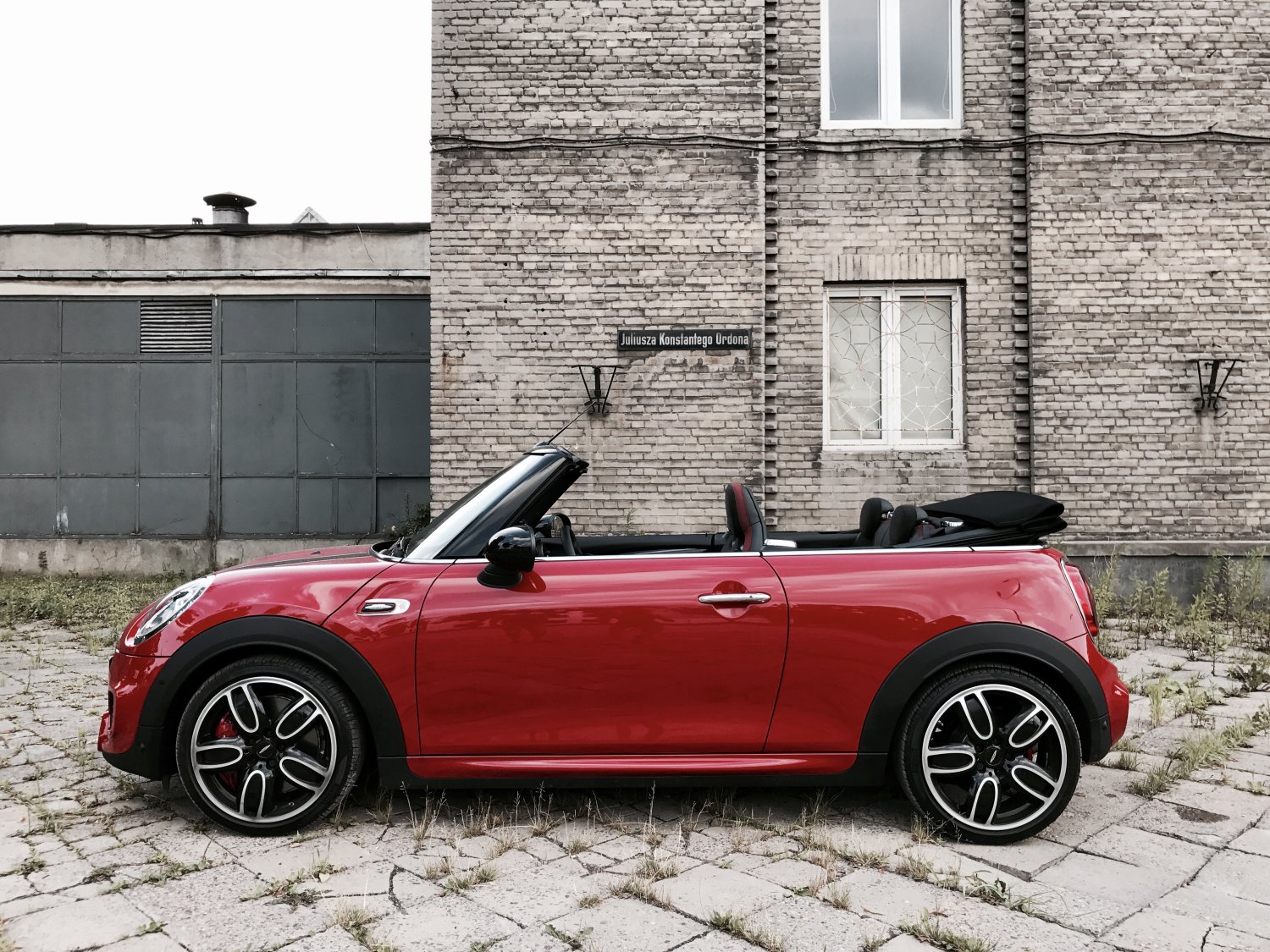 MINI Cabrio John Cooper Works