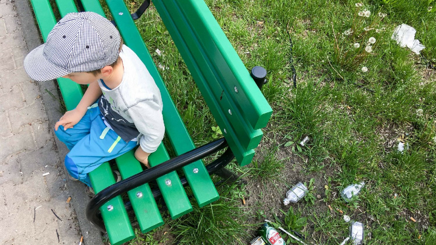 "Sprzedawał własne dziecko kolegom za flaszkę". Po 15 latach kurator sądowy ujawnia kulisy pracy.