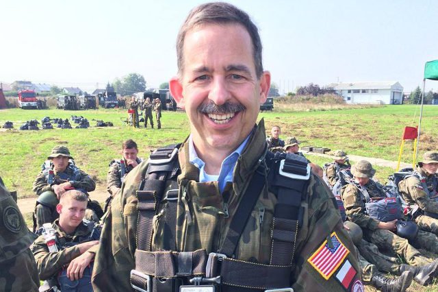 Ambasador Stephen D. Mull wkrótce odejdzie ze stanowiska.