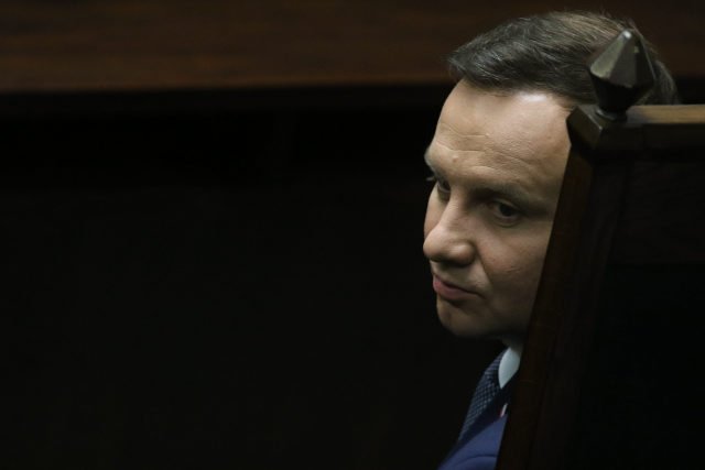 Krzysztof Szczerski sugeruje, że prezydent Andrzej Duda może zabrać zabawki posłom i dalej rządzić samodzielnie.