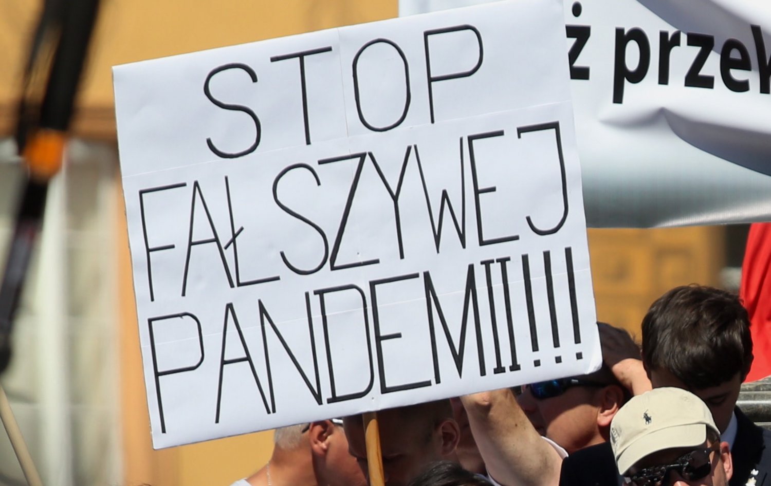 Najwięcej koronasceptyków jest wśród wyborców Konfederacji, ale na drugim miejscu znalazł się elektorat PiS. Najwięcej koronasceptyków jest wśród wyborców Konfederacji, ale na drugim miejscu znalazł się elektorat PiS.