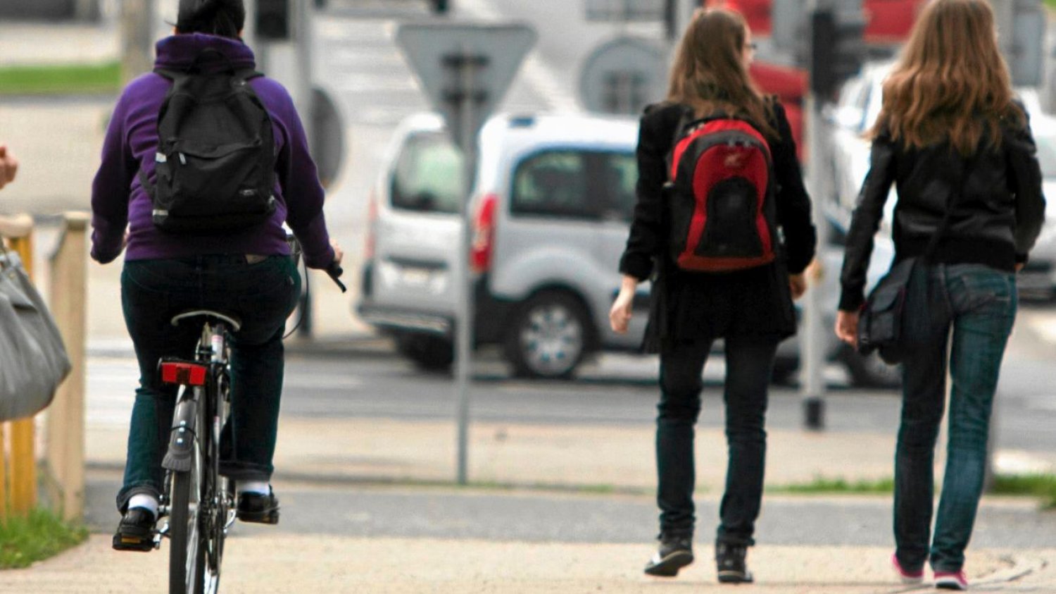 Prognoza pogody na wtorek 23 września. Dużo chmur i niska temperatura Klapki i szorty schowaj do szafy. Pierwszy dzień jesieni przywita cię chłodno