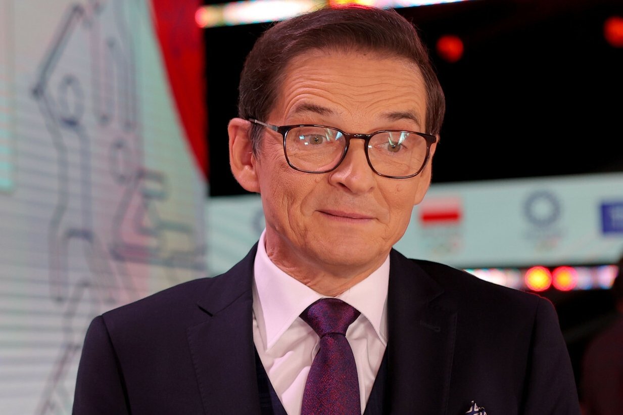 TVP zawiesza Babiarza. Poszło o jego komentarz do piosenki Lennona.