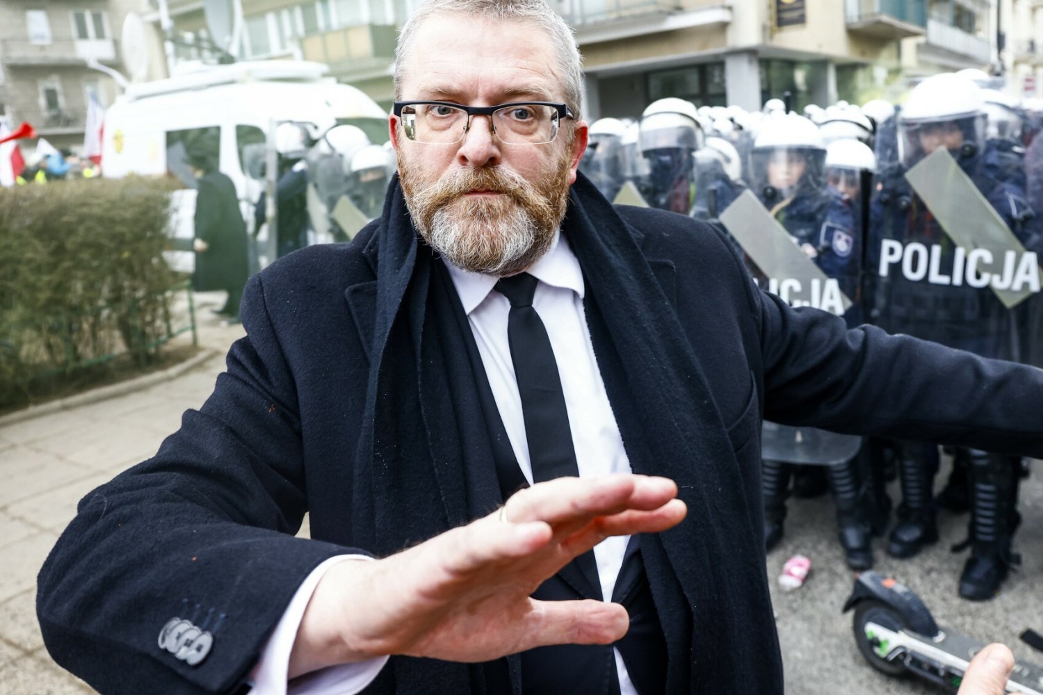 Policja nagle wydała komunikat. Chodzi o incydent z Braunem w Oleśnicy