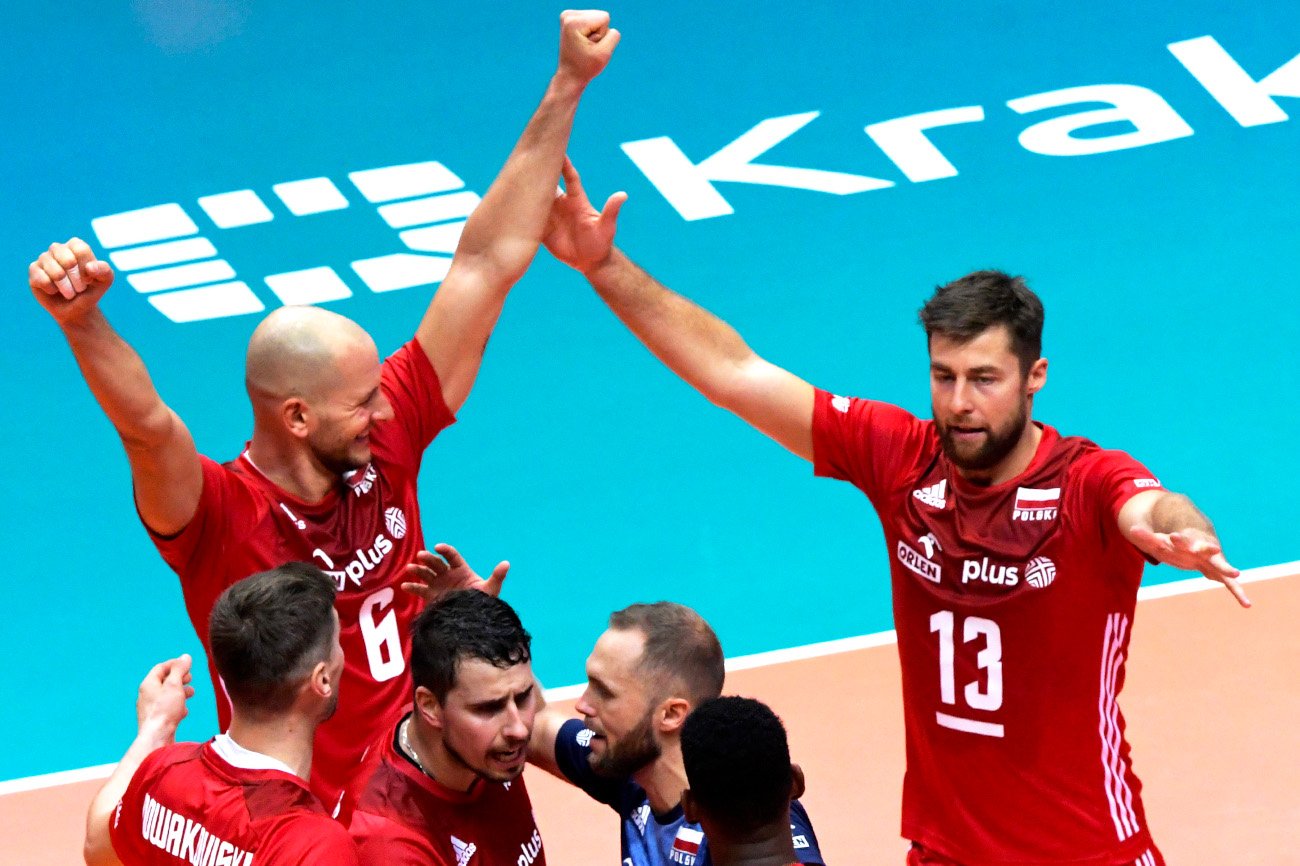 W meczu mistrzów świata z mistrzami Europy górą ci pierwsi, którzy wygrali 3:1 po świetny widowisku w Krakowie.