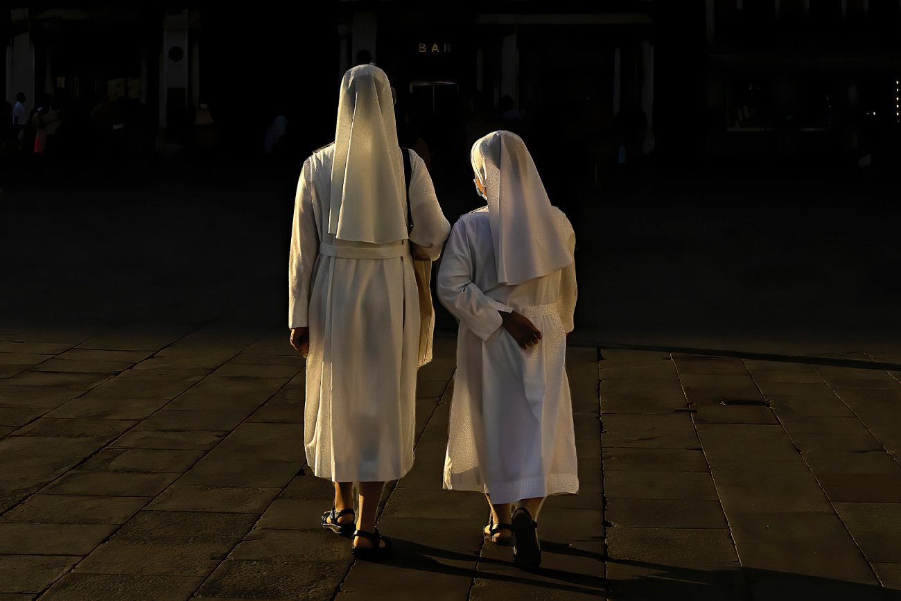 Zakonnica miała straszyć dzieci piekłem, domem dziecka i szatanem. Zakonnica miała straszyć dzieci piekłem, domem dziecka i szatanem.