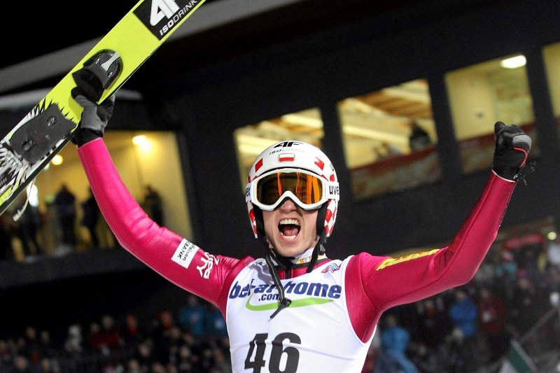 W konkursie drużynowym Kamil Stoch skakał świetnie. Dzięki naszemu najlepszemu skoczkowi zdobyliśmy brązowy medal!