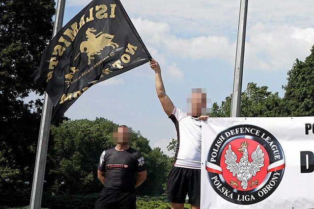 Sympatycy skrajnie prawicowej Polskiej Ligii Obrony skrzykują się, by pojawić się na Zjeździe Muzułmanów Polskich pod Gdańskiem.