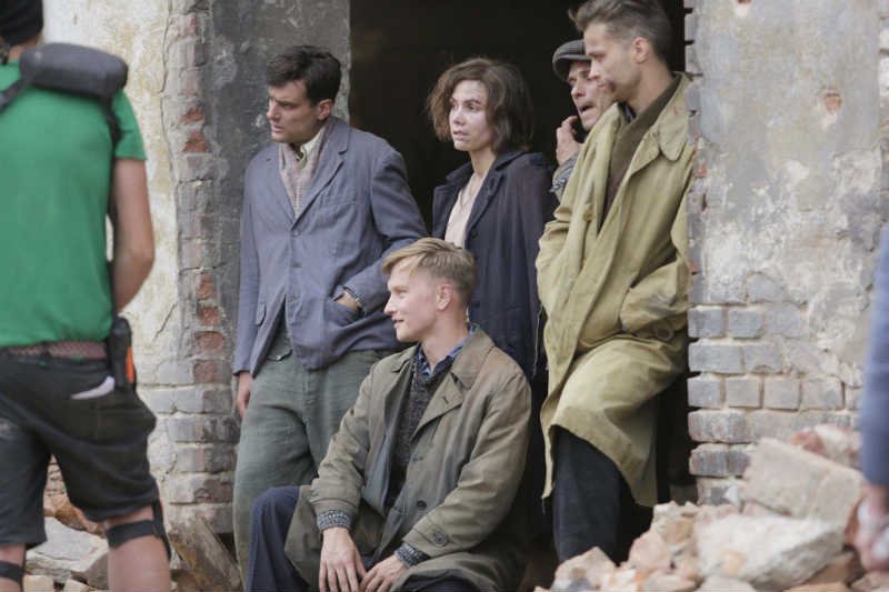 "Czas honoru" (na zdjęciu) był hitem. Teraz TVP pracuje nad serialem o kobietach walczących w II wojnie światowej.