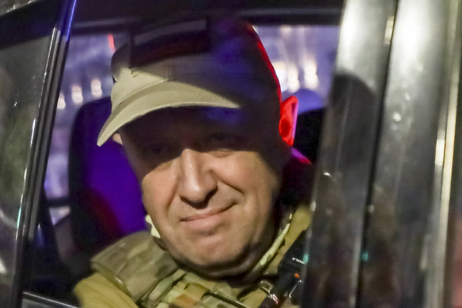 Szef Grupy Wagnera poddał się w sobotę. Nie jest jasne, gdzie teraz dokładnie jest.