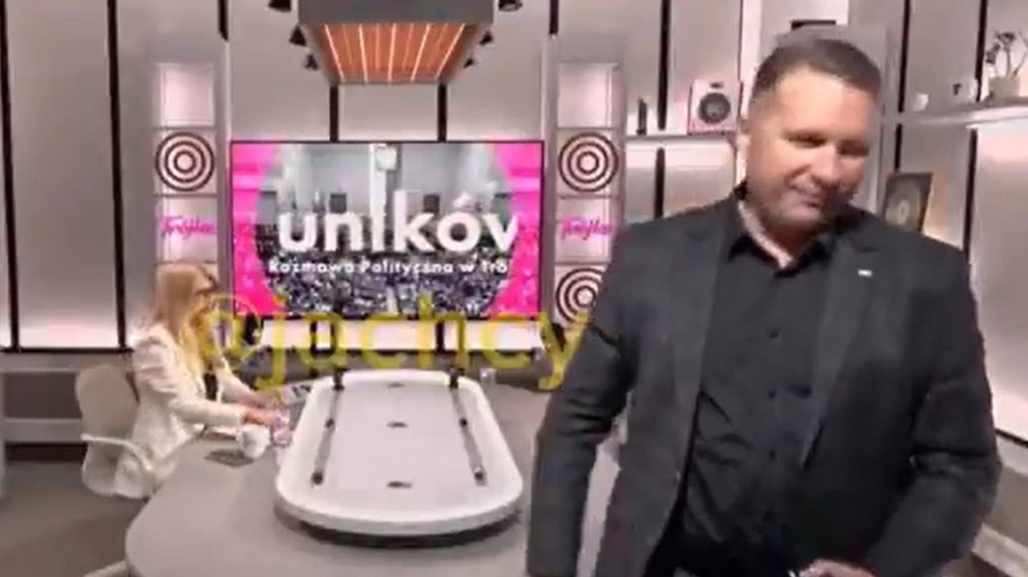 Czarnek nie wytrzymał i wyszedł ze studia. Ostra wymiana zdań z prowadzącą w Trójce