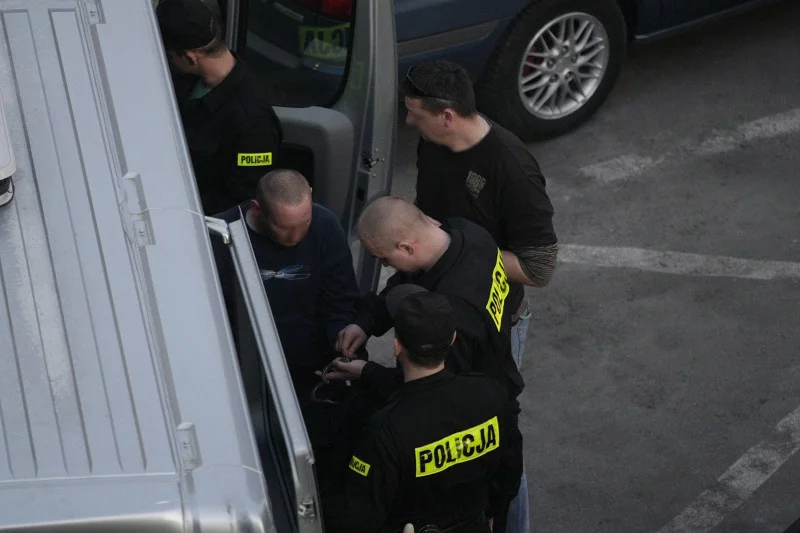 Policjanci mieli nakłaniać zgwałconą biegaczkę do odwołania zeznań. Policja rozpoczęła czynności sprawdzające