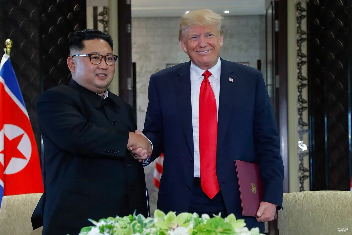 Donald Trump spotkał się z Kim Dzong Unem i nawet zapowiedział, że go zaprosi do Białego Domu.