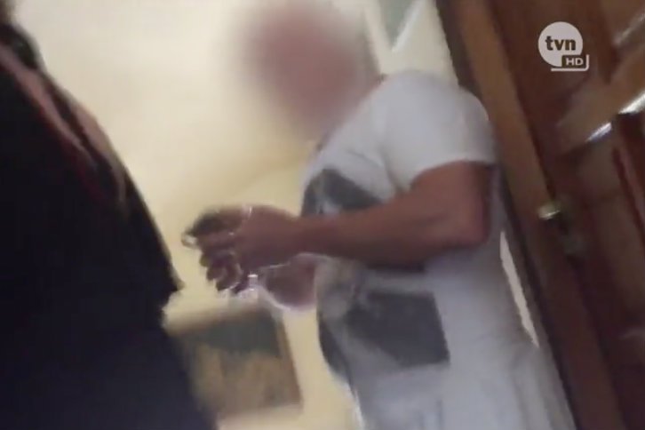 Krystian K. pseudonim "Simon" zaatakował gazem sąsiadów kamienicy należącej do Mariana Banasia.