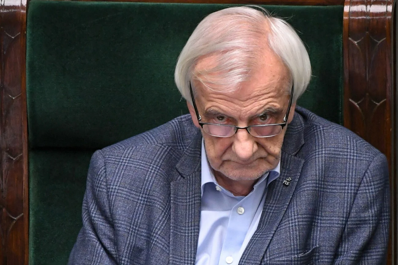 Ryszard Terlecki ocenił, że rząd powinien wyjaśnić, które wiadomości z afery mailowej są autentyczne, a które nie.