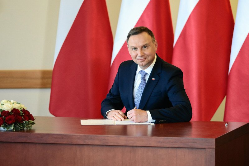 Andrzej Duda szybko podpisał ustawę ws. organizacji wyborów prezydenckich 2020.