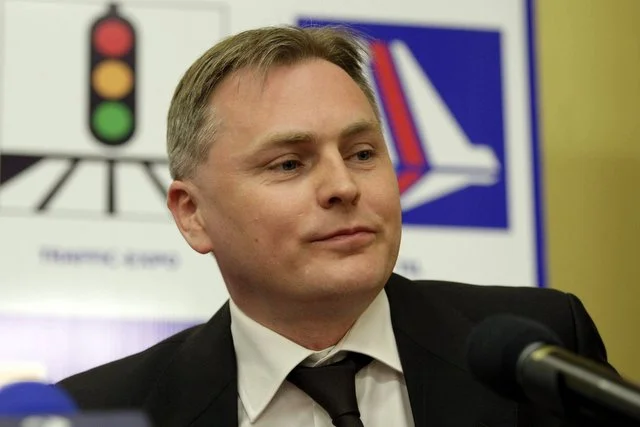 Lech Witecki, rządził w Generalnej Dyrekcji Dróg Krajowych i Autostrad pomimo dwukrotnego oblania państwowych egzaminów.