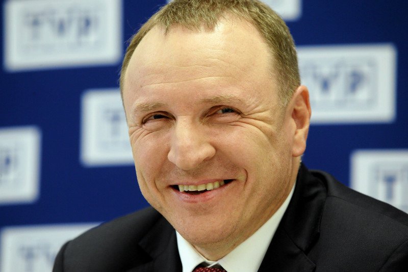 Grunt to zadowolenie i wiara w siebie. Ale fakty są takie, że oglądalność TVP Info i TV Republika leci na łeb na szyję.