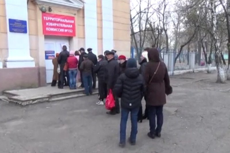 Zakończyły się "wybory" w "republikach" na Ukrainie. Zachód ich nie uznaje, Rosja chce współpracy