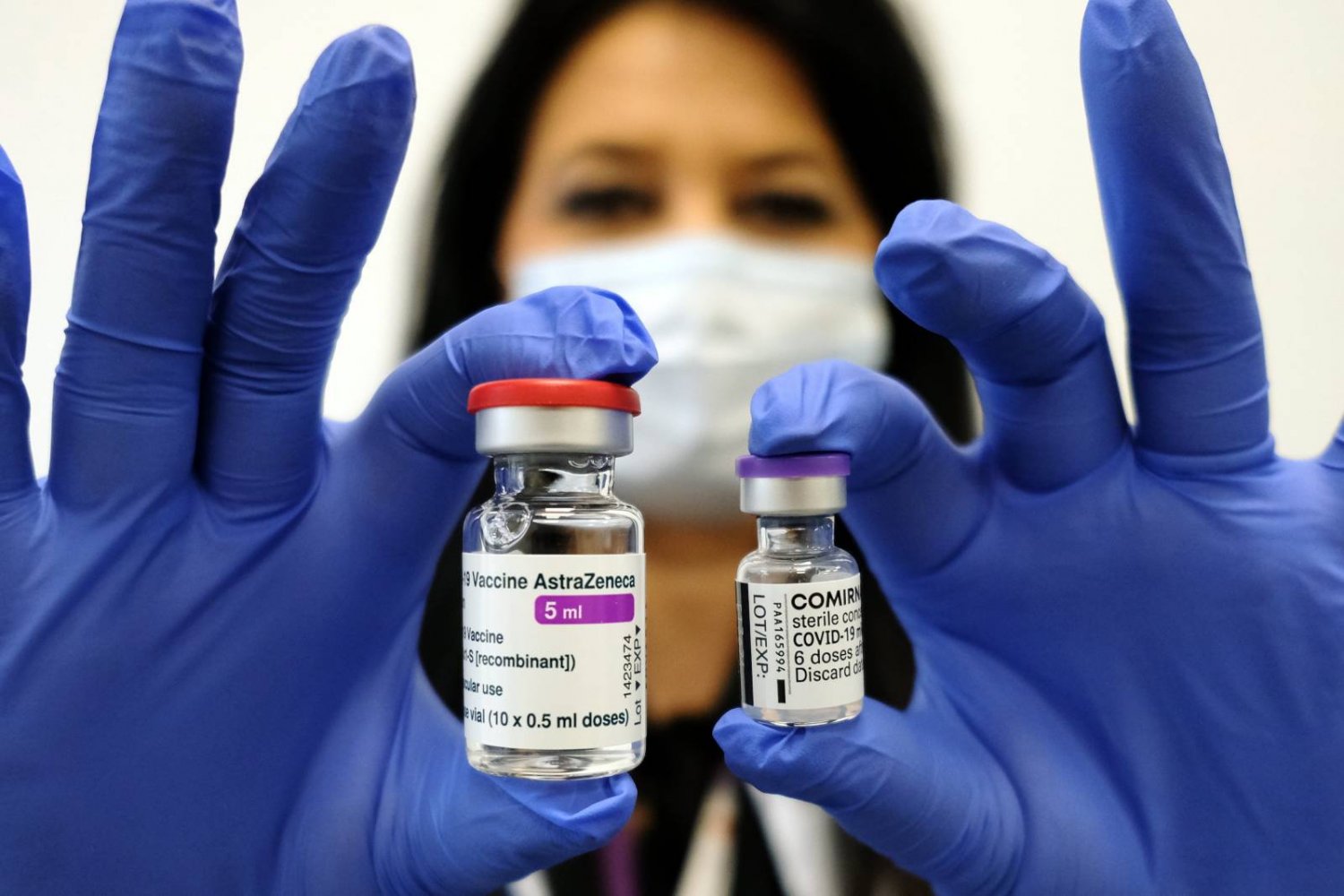 Eksperci niemieckiego STIKO potwierdzają, że mieszanie szczepionki AstraZeneca i preparatów typu mRNA może dawać lepszą ochronę przed zakażeniem niż tzw. szczepienie homologiczne. Wariant Delta: Niemcy radzą mieszać szczepionki AstraZeneca i BioNTech Pfizer lub Moderna, by uzyskać lepszą ochronę.