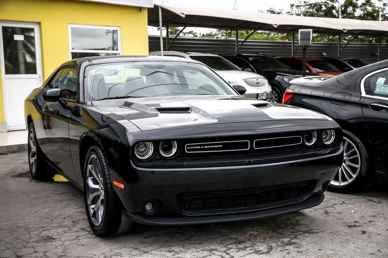 Taki samochód jest wart około 300 tys. zł.