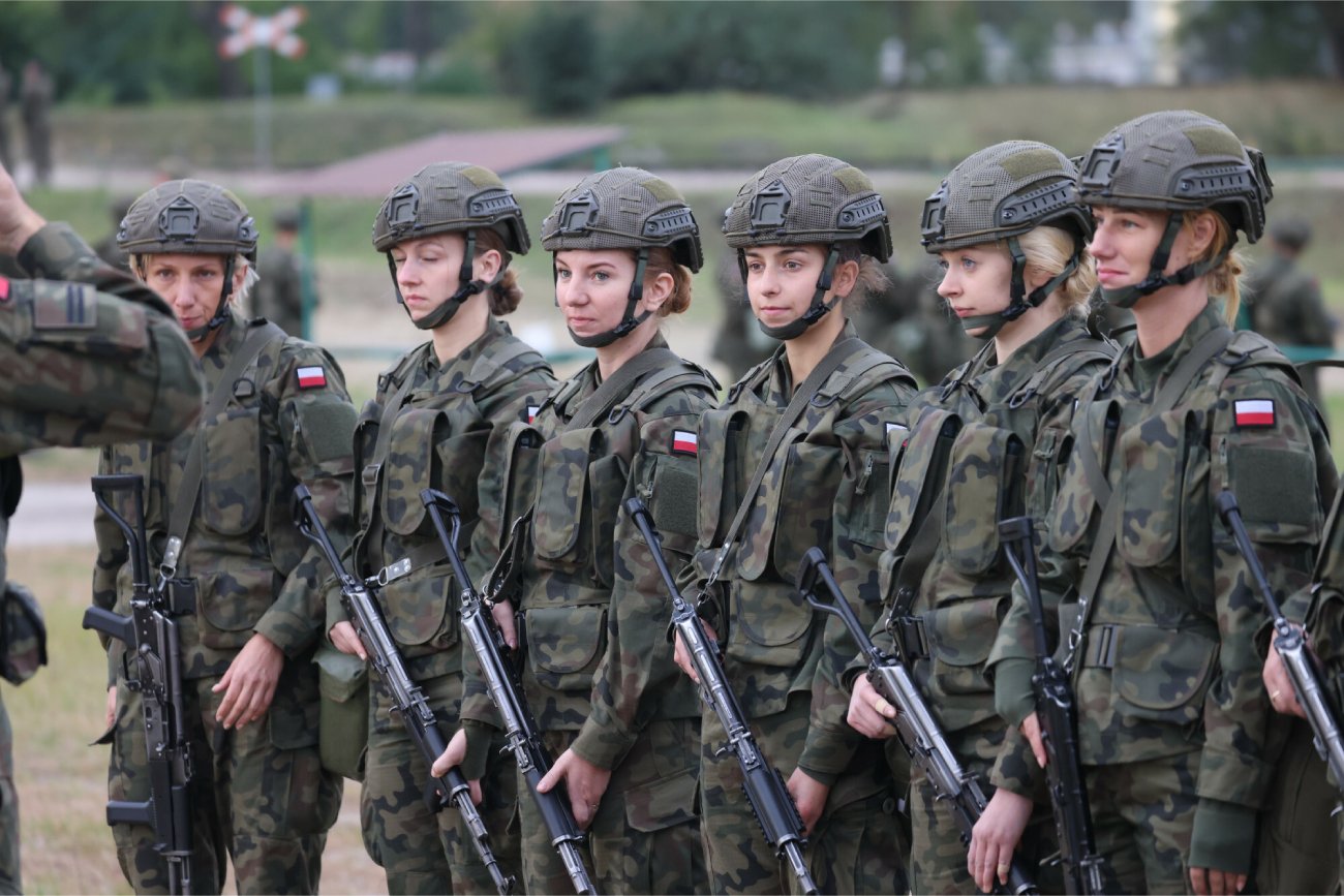 Obowiązkowy pobór do wojska. Generał Waldemar Skrzypczak mówi o kobietach