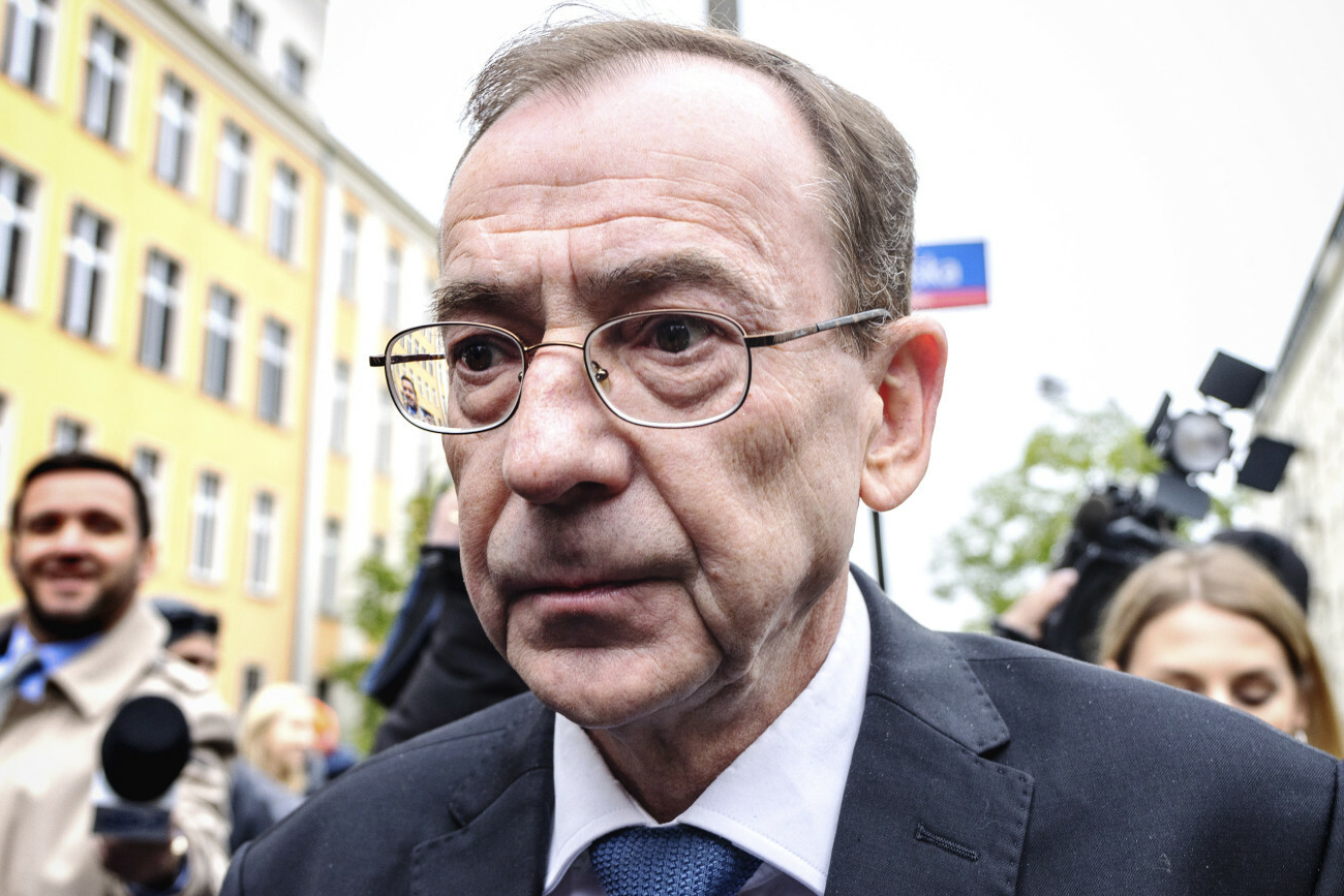 Kamiński zeznaje dziś przed komisją śledczą. Nie będzie mógł zastosować "taktyki" Kaczyńskiego.