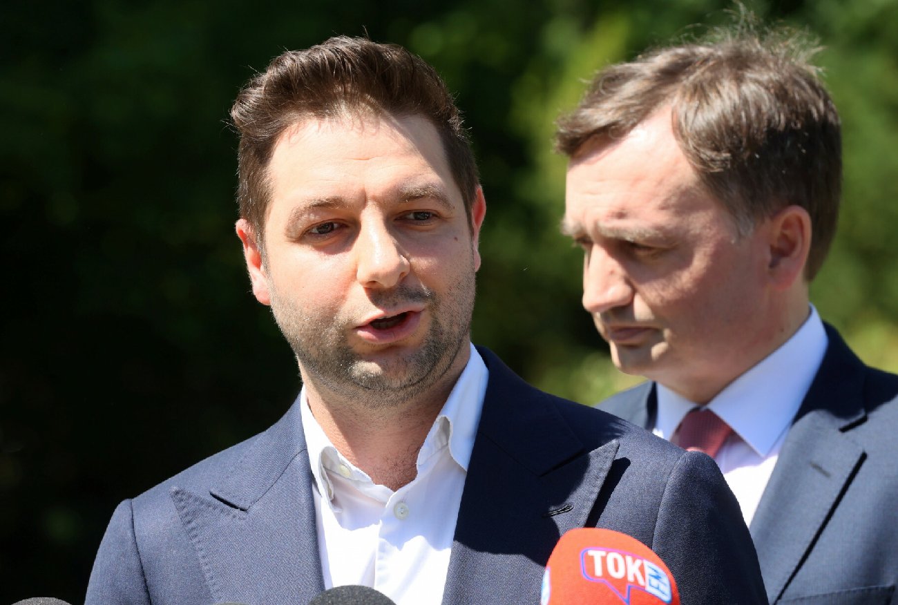 Patryk Jaki wpuścił media do mieszkania. Tak żyje polityk Solidarnej Polski