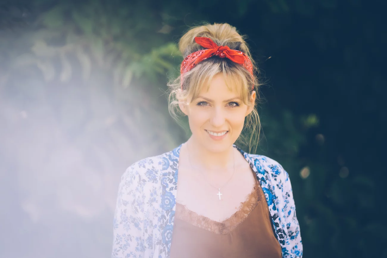 Agata Wątróbska: Nie brońmy się przed współczesnym kolorytem [NASTĘPNA STACJA - PIĘKNA POLSKA #4]