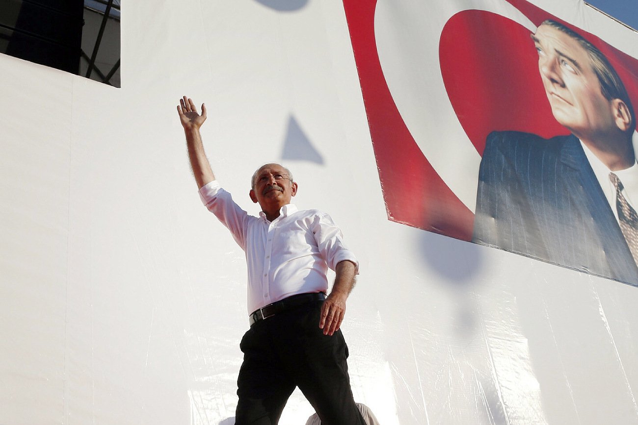 Kemal Kilicdaroglu, czyli kandydat na prezydenta Turcji z ramienia socjaldemokratycznej, proeuropejskiej partii CHP.