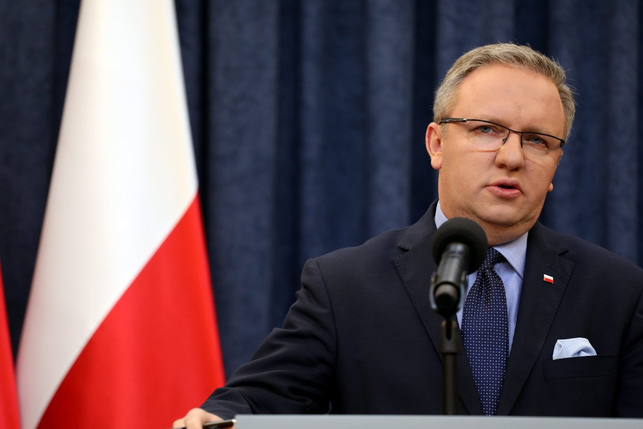 Szef MSZ Zbigniew Rau wręczył trzy nominacje ambasadorskie, m.in. Krzysztofowi Szczerskiemu.