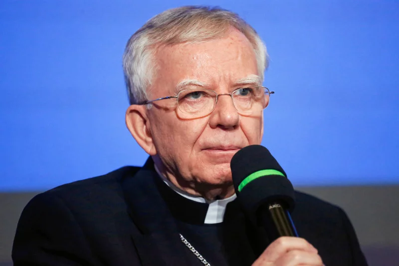 Abp Jędraszewski stanął po stronie australijskiego kardynała-pedofila.