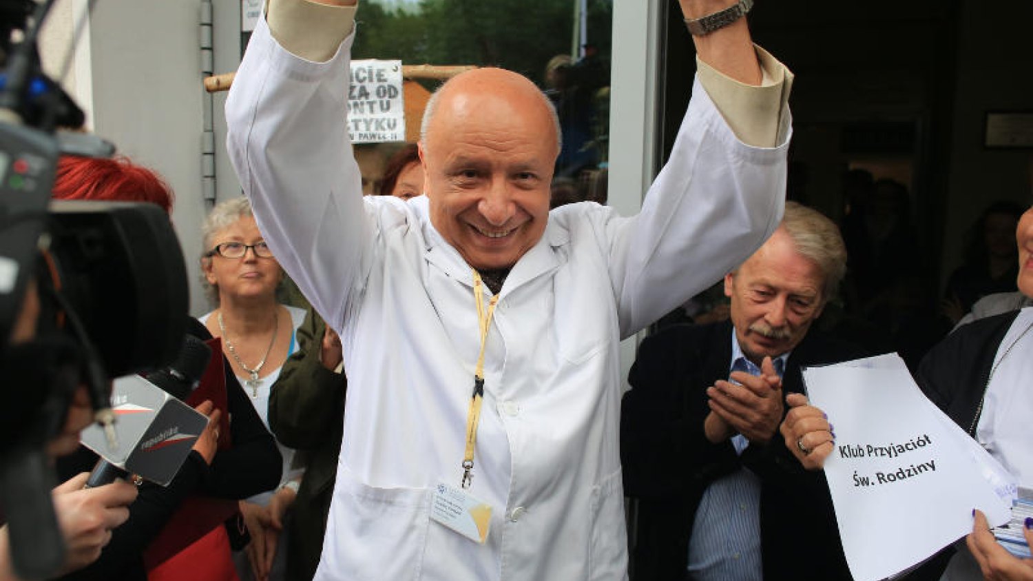 TVN24: Kontrola ministerstwa zdrowia wykazała, że prof. Bogdan Chazan złamał przepisy