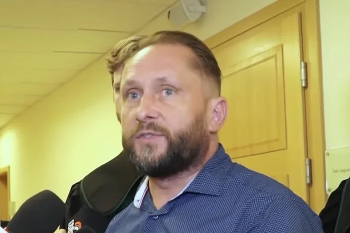 Kamil Durczok miał jechać w stanie upojenia alkoholowego 370 kilometrów - podaje "Super Express".