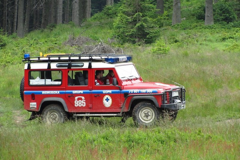 GOPR dostał wezwanie od opiekunów wycieczki. Pijany przewodnik chciał prowadzić dzieci w góry.