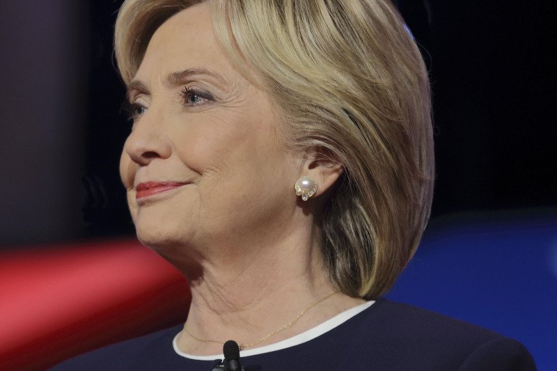 Hillary Clinton się poddała? Uczestnicy jej wieczoru wyborczego zostali odesłani do domów.