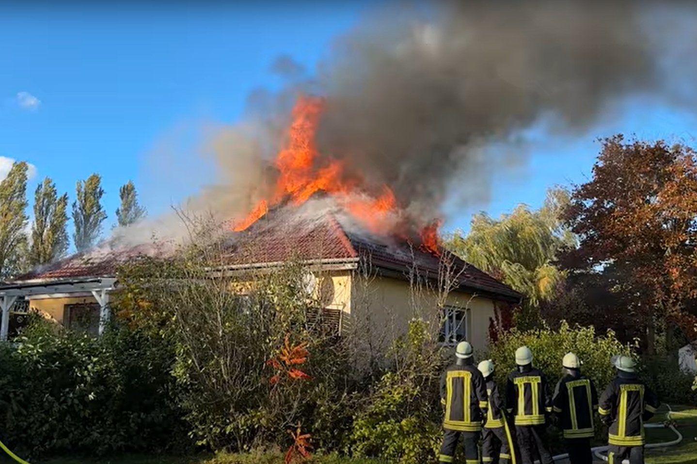 Polak poszedł do toalety i spalił dom w Niemczech.