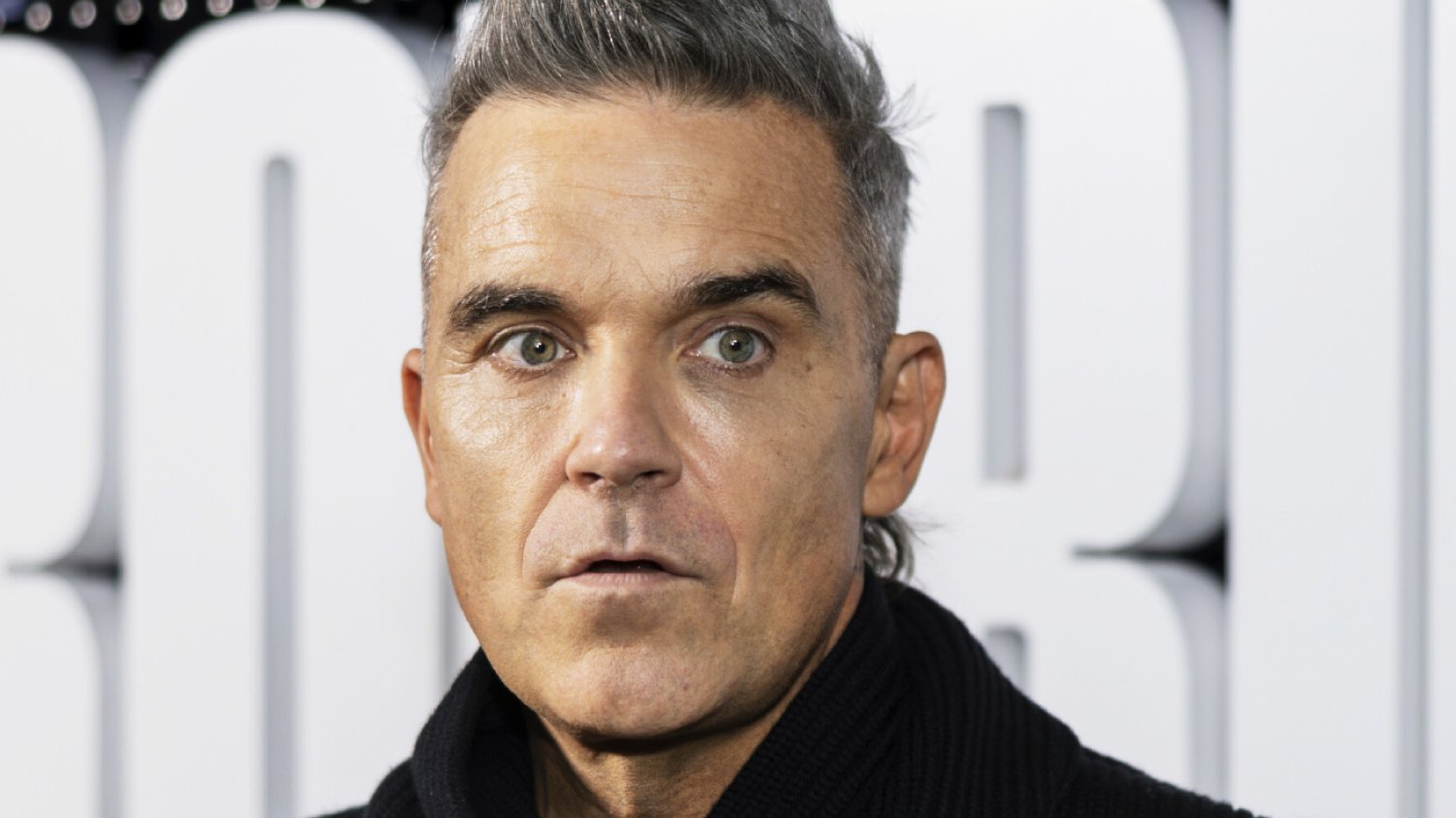 Robbie Williams przechodzi andropauzę. "Testosteron mnie opuścił"