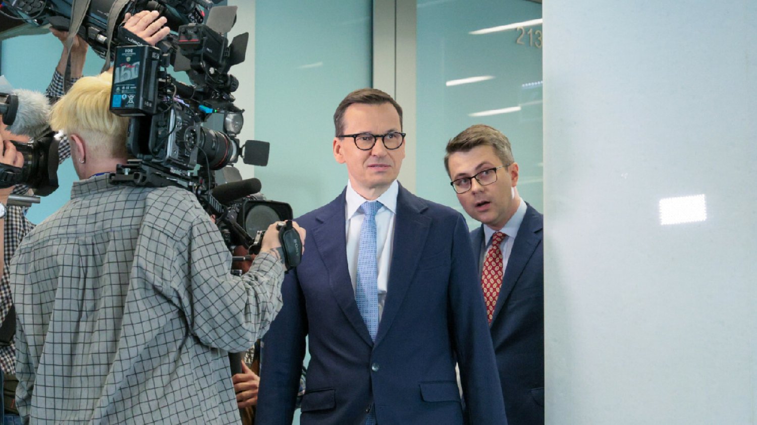 Mateusz Morawiecki przed komisją ds. wyborów kopertowych. Spięcie z Dariuszem Jońskim