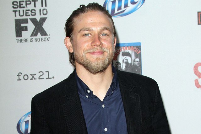 [url=http://shutr.bz/1ea8tYC]W rolę Christiana Grey'a wcieli się Charlie Hunnam[/url]