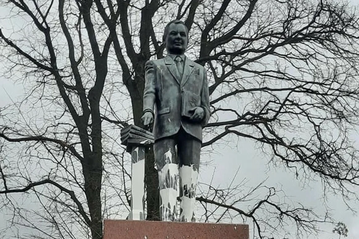 Pomnik Lecha Kaczyńskiego w Siedlcach