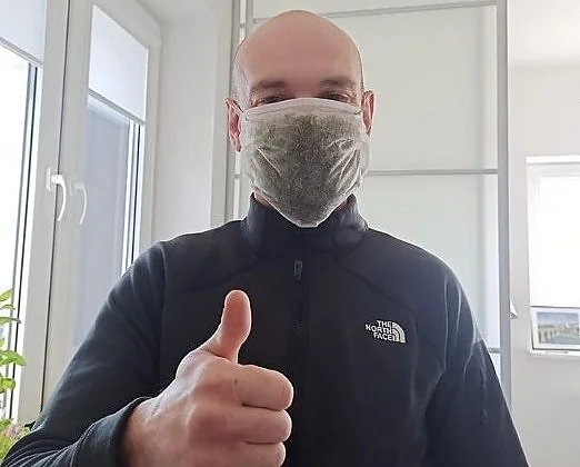 Naukowcy z SGGW opracowali wyjątkową maseczkę ochronną na czas pandemii Maseczka ochronna z roślin na czas pandemii covid-19